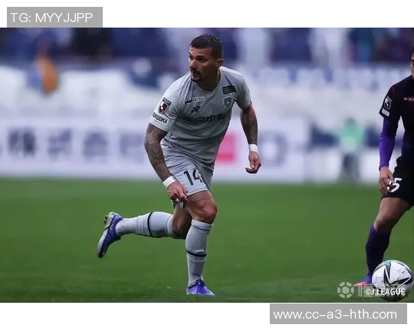 福克斯强调进攻篮板的重要性呼吁球队提升制造失误与转换进攻能力